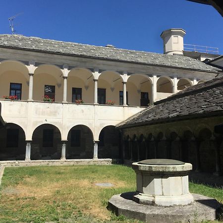 Living Aosta Valley ภายนอก รูปภาพ