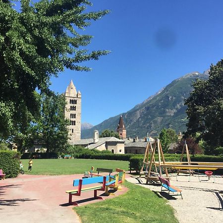 Living Aosta Valley ภายนอก รูปภาพ