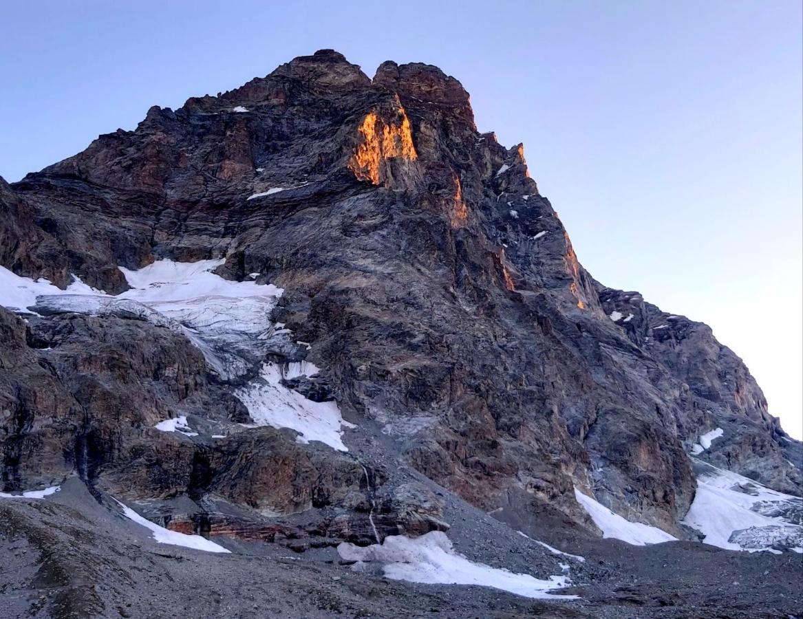 Living Aosta Valley ภายนอก รูปภาพ