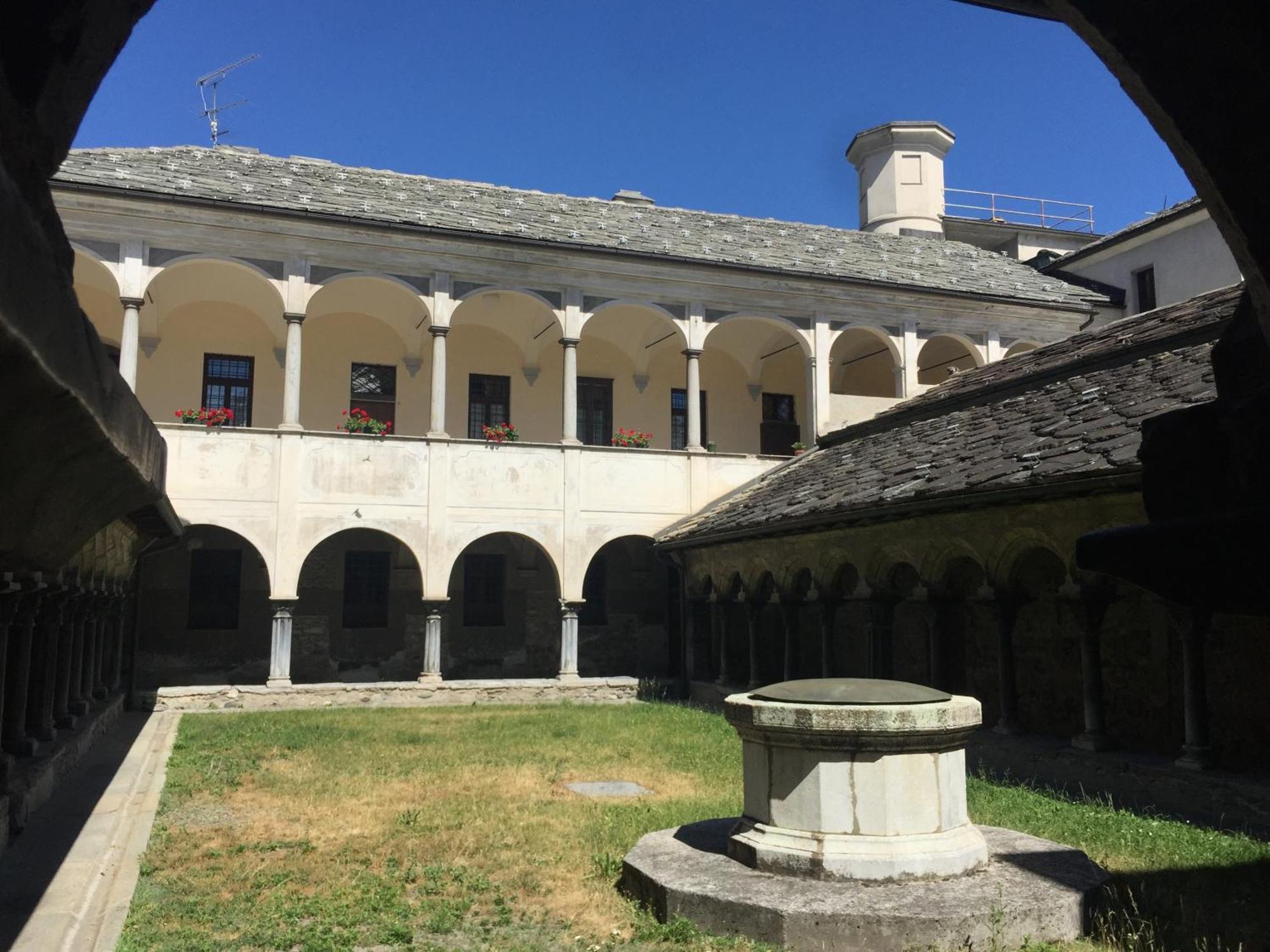 Living Aosta Valley ภายนอก รูปภาพ