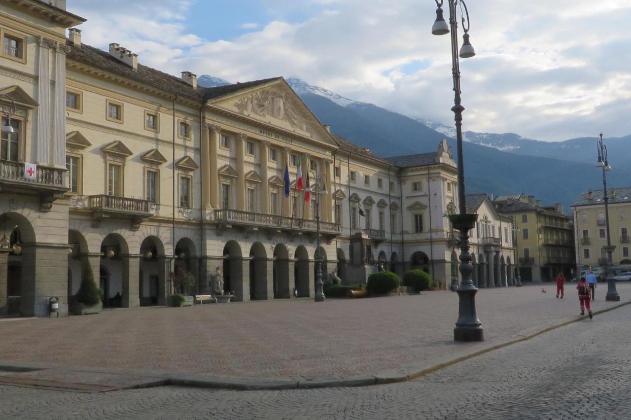 Living Aosta Valley ภายนอก รูปภาพ